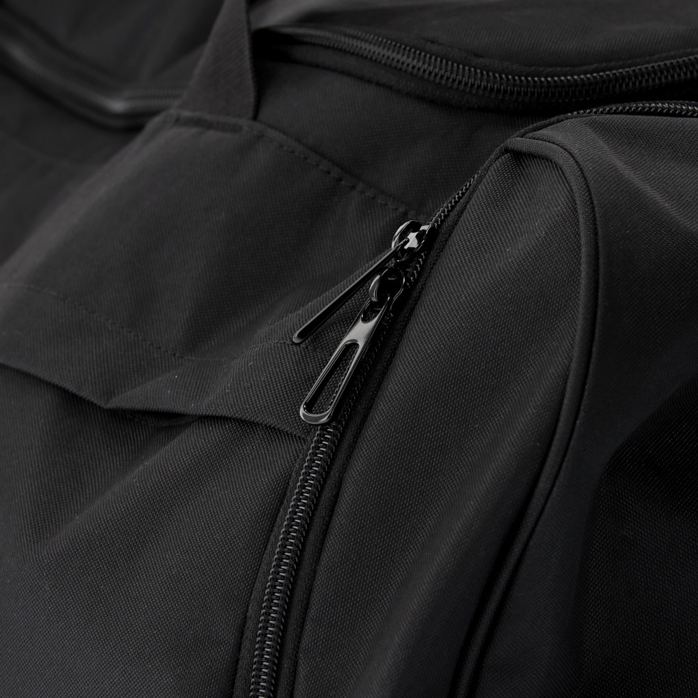 40222102-BKWH_Team Bag Large 80 L Black-White_Detail.webp