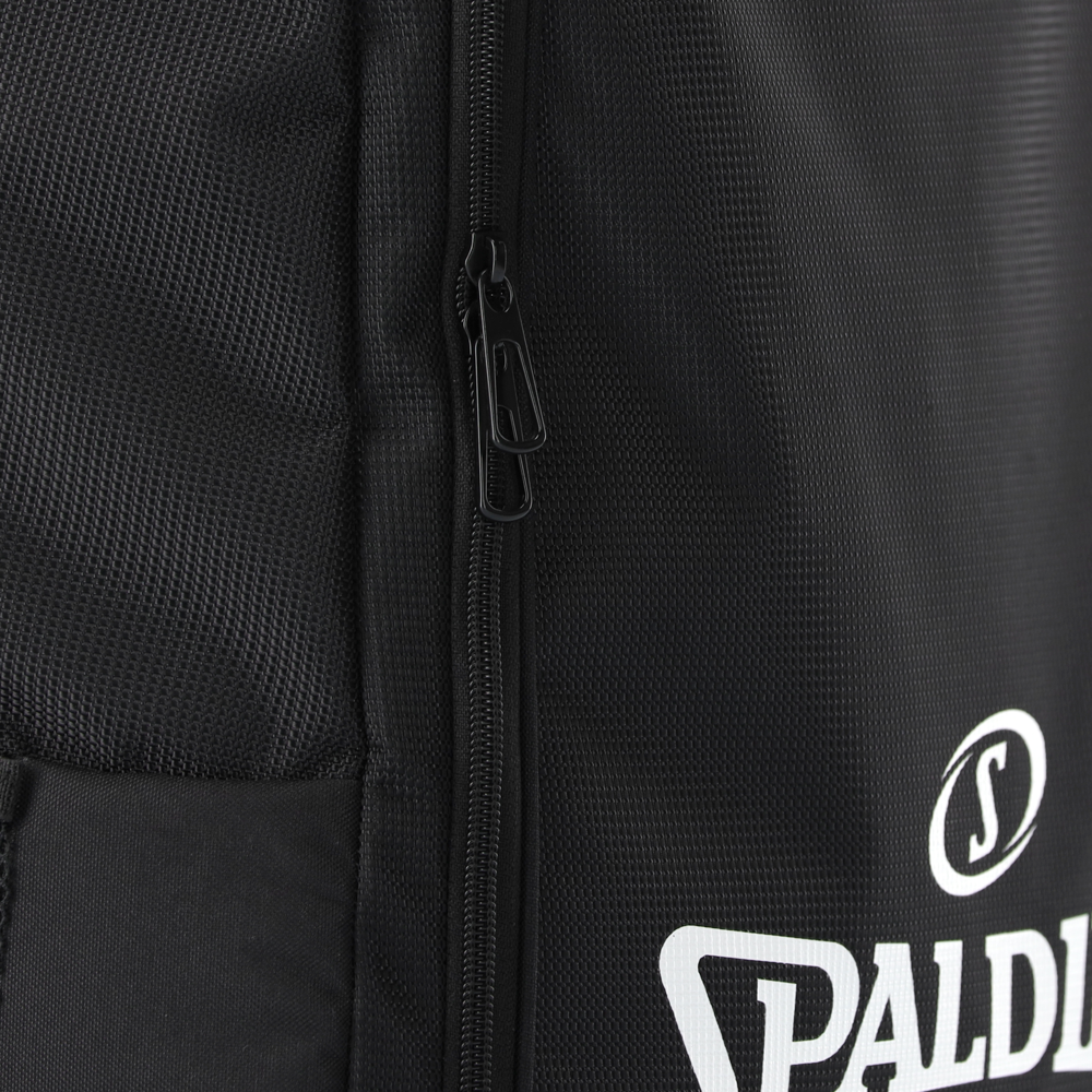 40222104-BKWH_Team Backpack 50L Black-White_Detail.webp